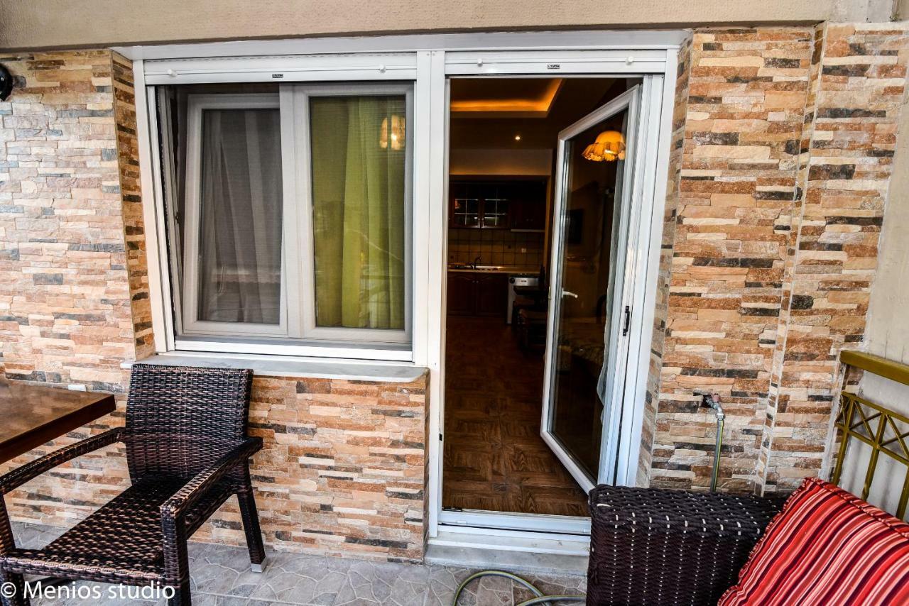 Menios Apartments And Studios Nea Kallikrateia Dış mekan fotoğraf