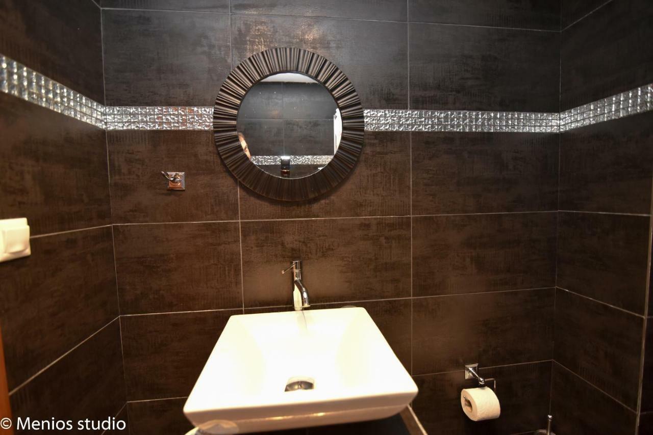 Menios Apartments And Studios Nea Kallikrateia Dış mekan fotoğraf