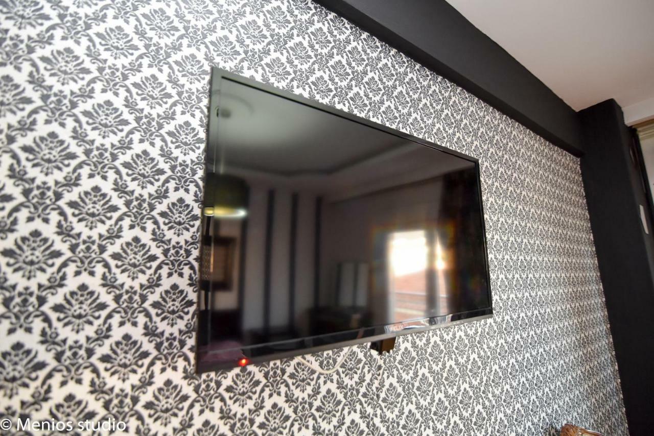 Menios Apartments And Studios Nea Kallikrateia Dış mekan fotoğraf