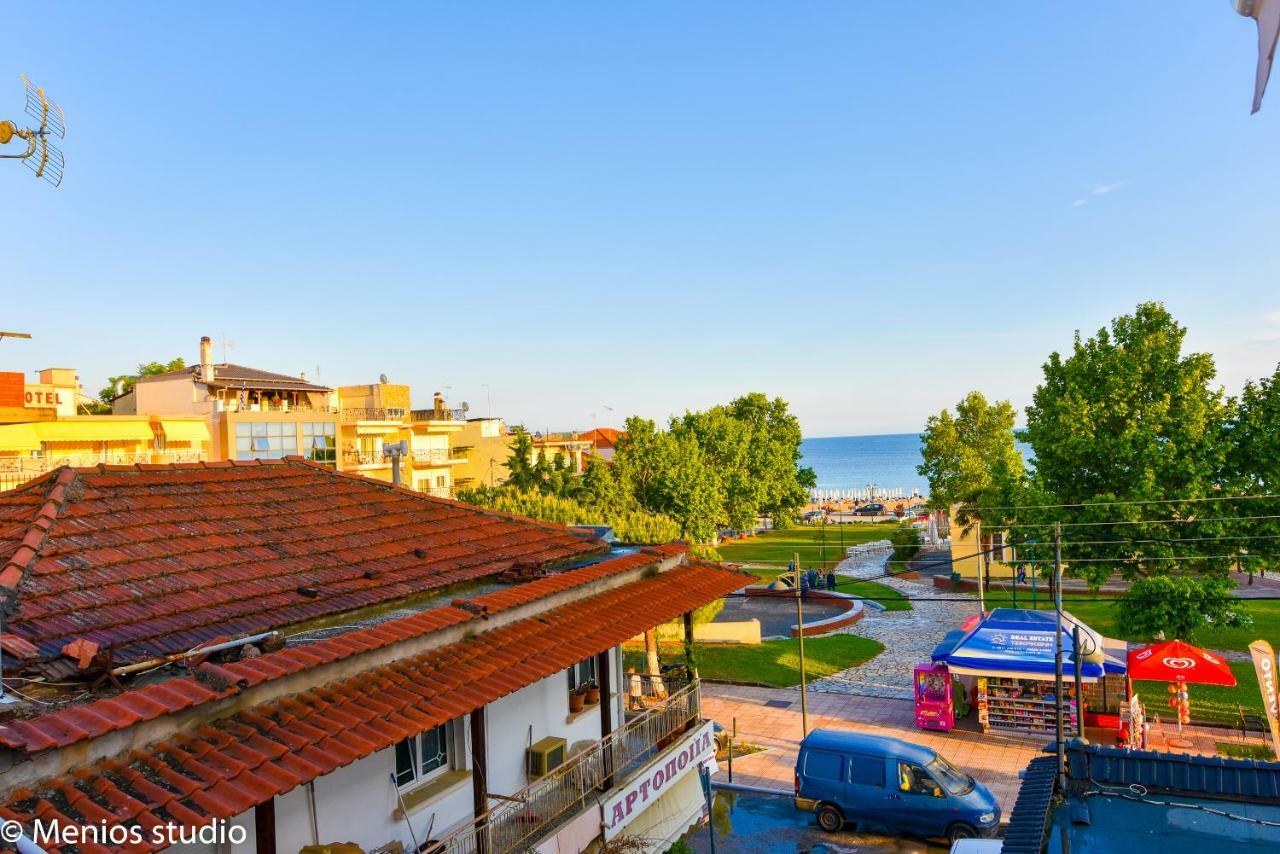 Menios Apartments And Studios Nea Kallikrateia Dış mekan fotoğraf