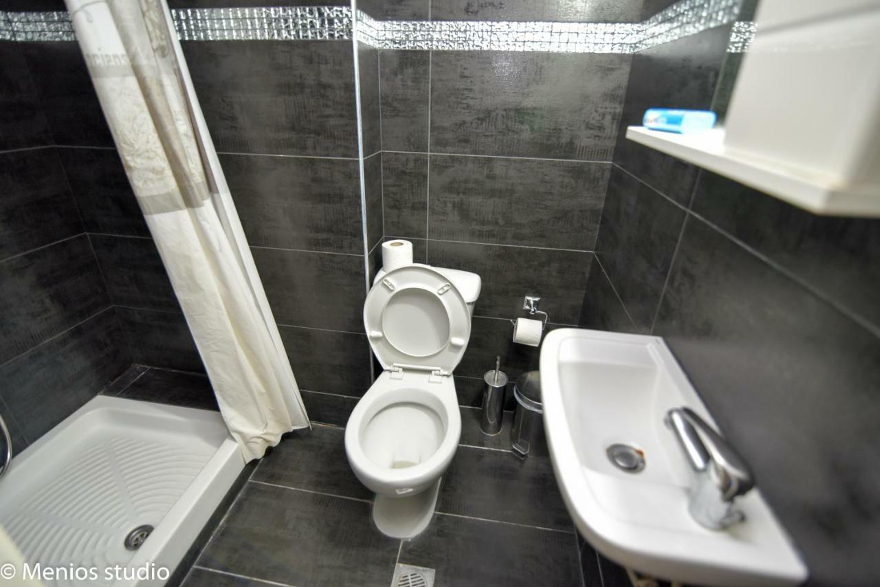 Menios Apartments And Studios Nea Kallikrateia Dış mekan fotoğraf